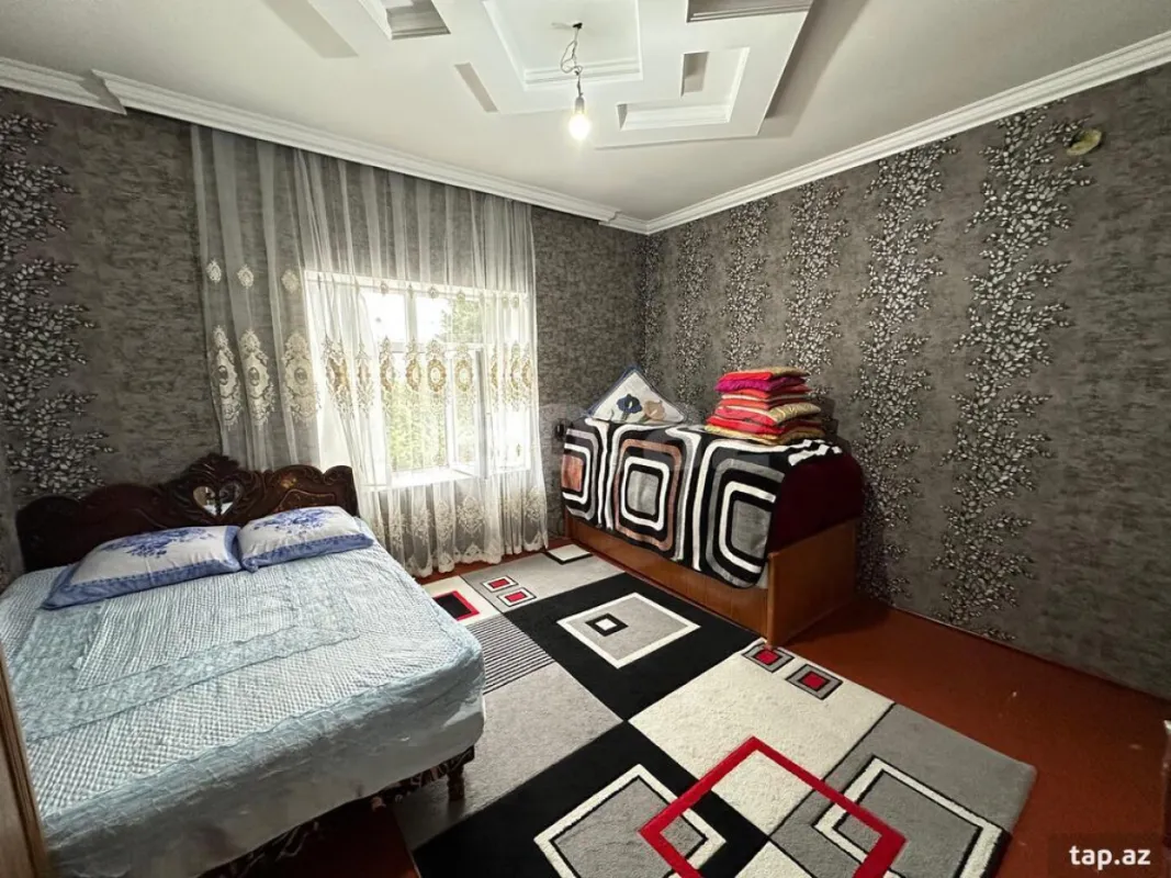 Kirayə verilir 3 otaqlı həyət evi