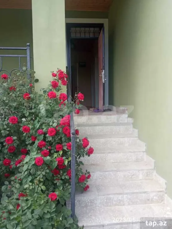 Kirayə verilir 3 otaqlı həyət evi