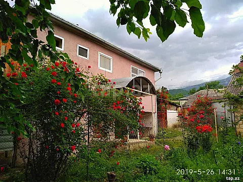 Kirayə verilir 4 otaqlı həyət evi