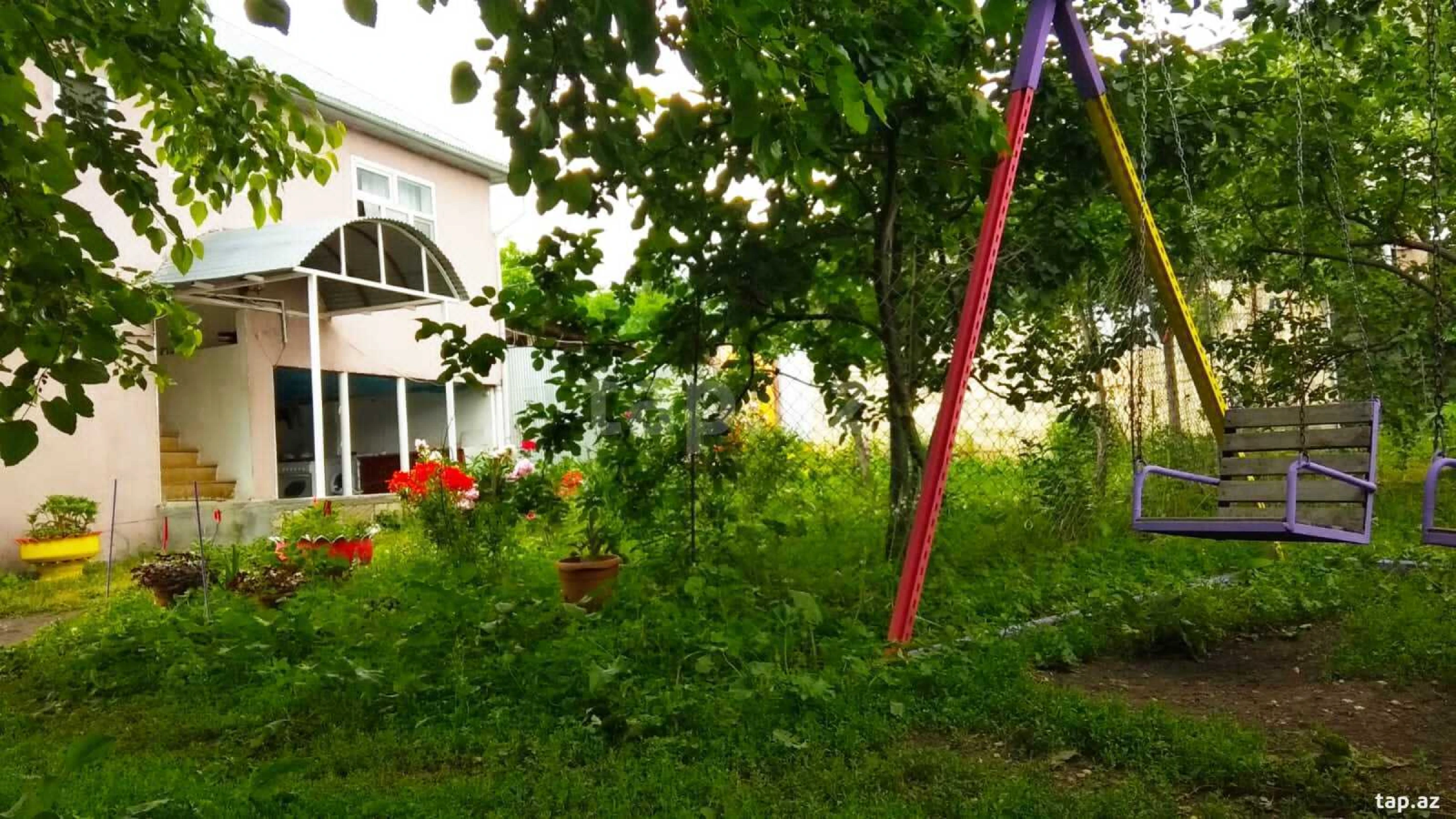 Kirayə verilir 4 otaqlı həyət evi