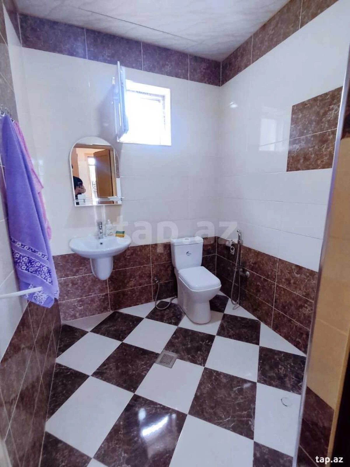 Kirayə verilir 3 otaqlı həyət evi