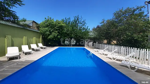 Kirayə verilir 6 otaqlı həyət evi