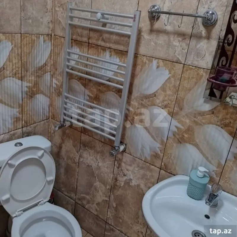 Kirayə verilir 1 otaqlı həyət evi