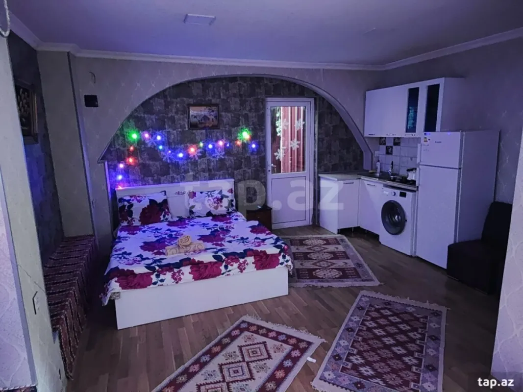 Kirayə verilir 1 otaqlı həyət evi