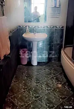 Kirayə verilir 3 otaqlı yeni tikili 180 m²