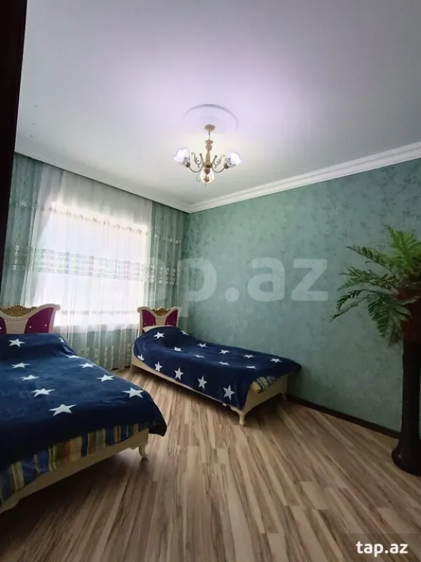 Kirayə verilir 4 otaqlı həyət evi 160 m²