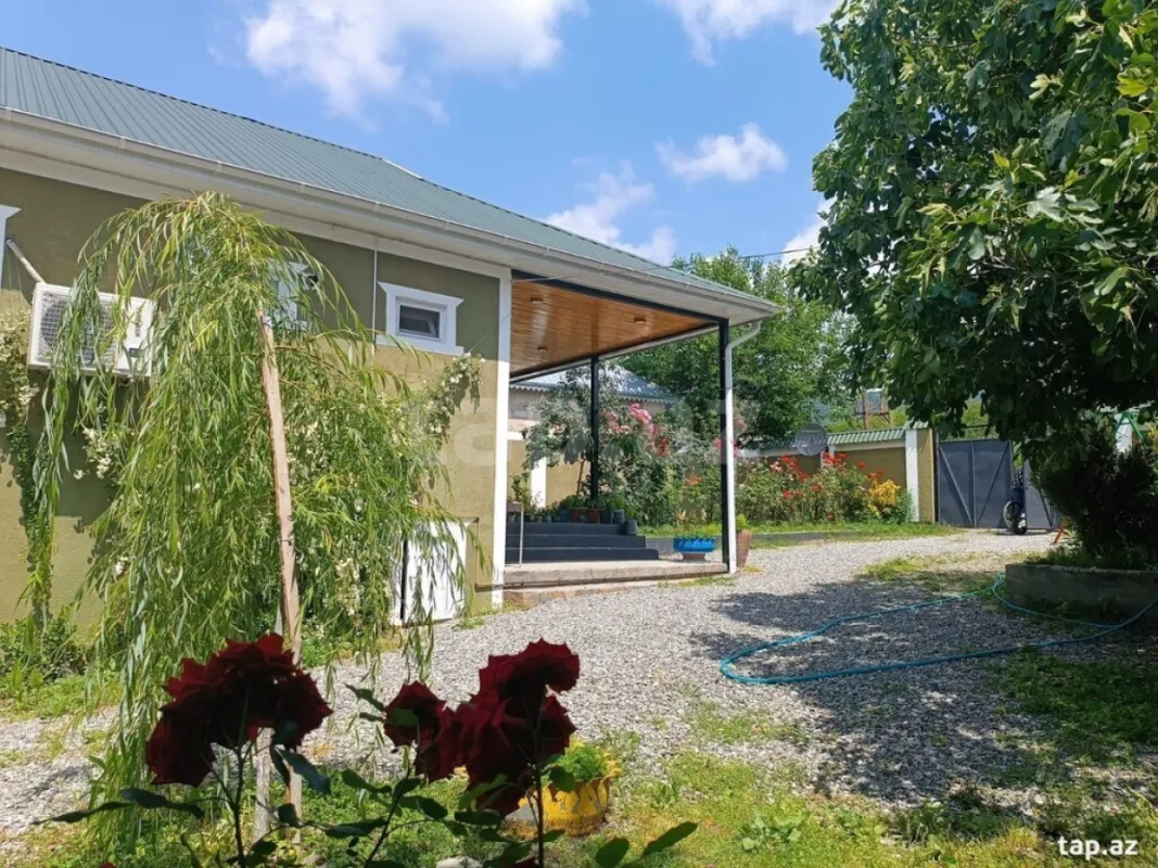 Kirayə verilir 4 otaqlı həyət evi 160 m²