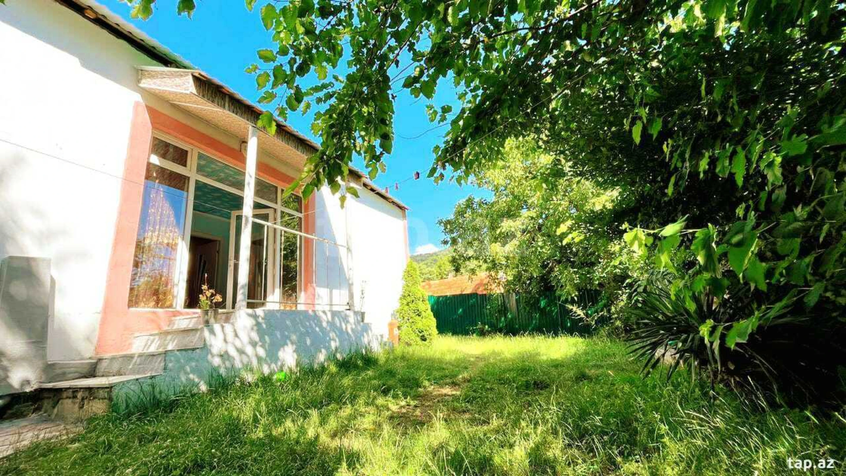 Kirayə verilir 3 otaqlı həyət evi