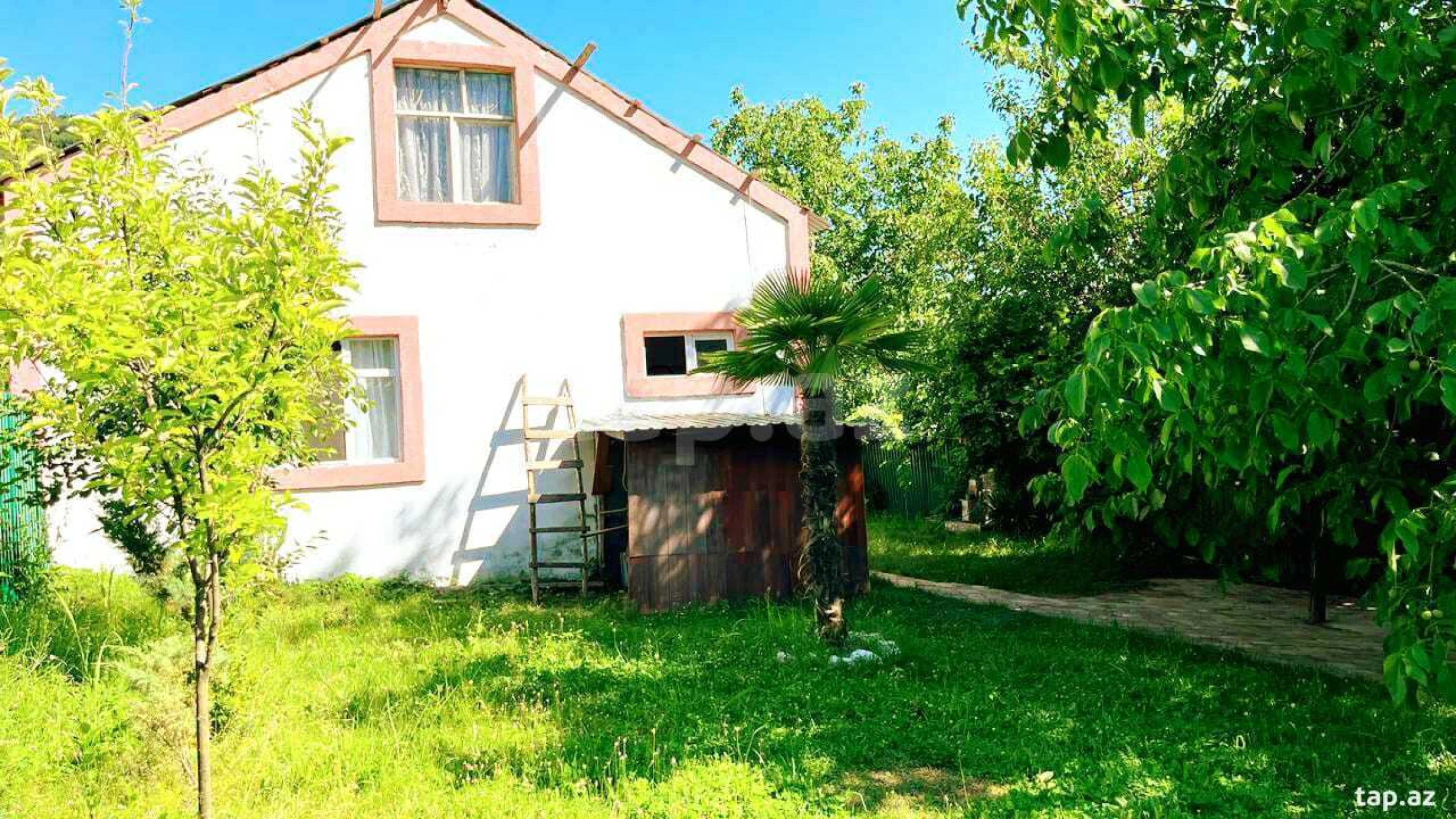 Kirayə verilir 3 otaqlı həyət evi