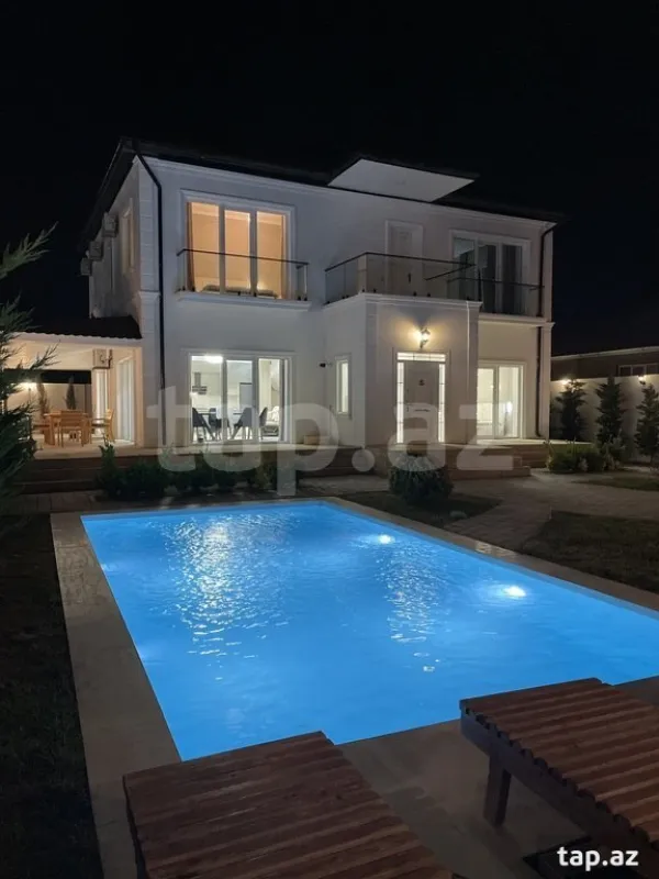 Satılır 6 otaqlı həyət evi 600 m²