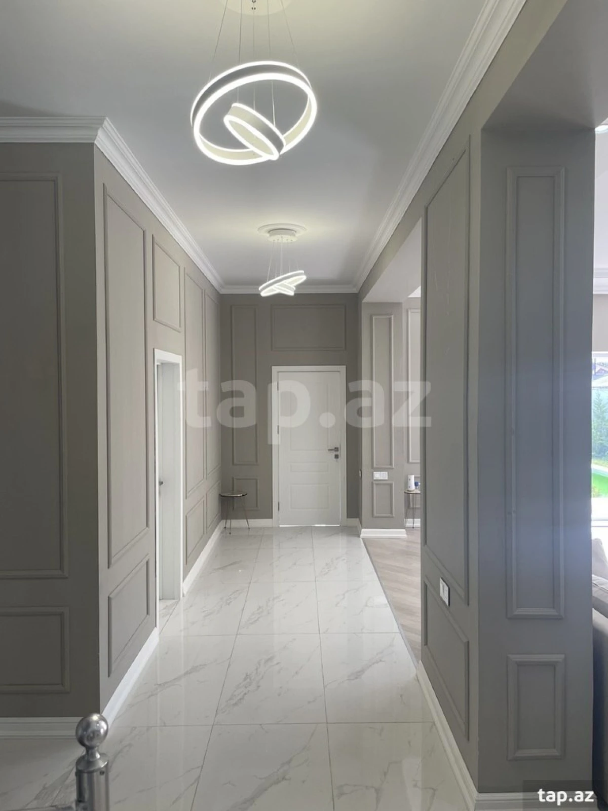 Satılır 6 otaqlı həyət evi 600 m²