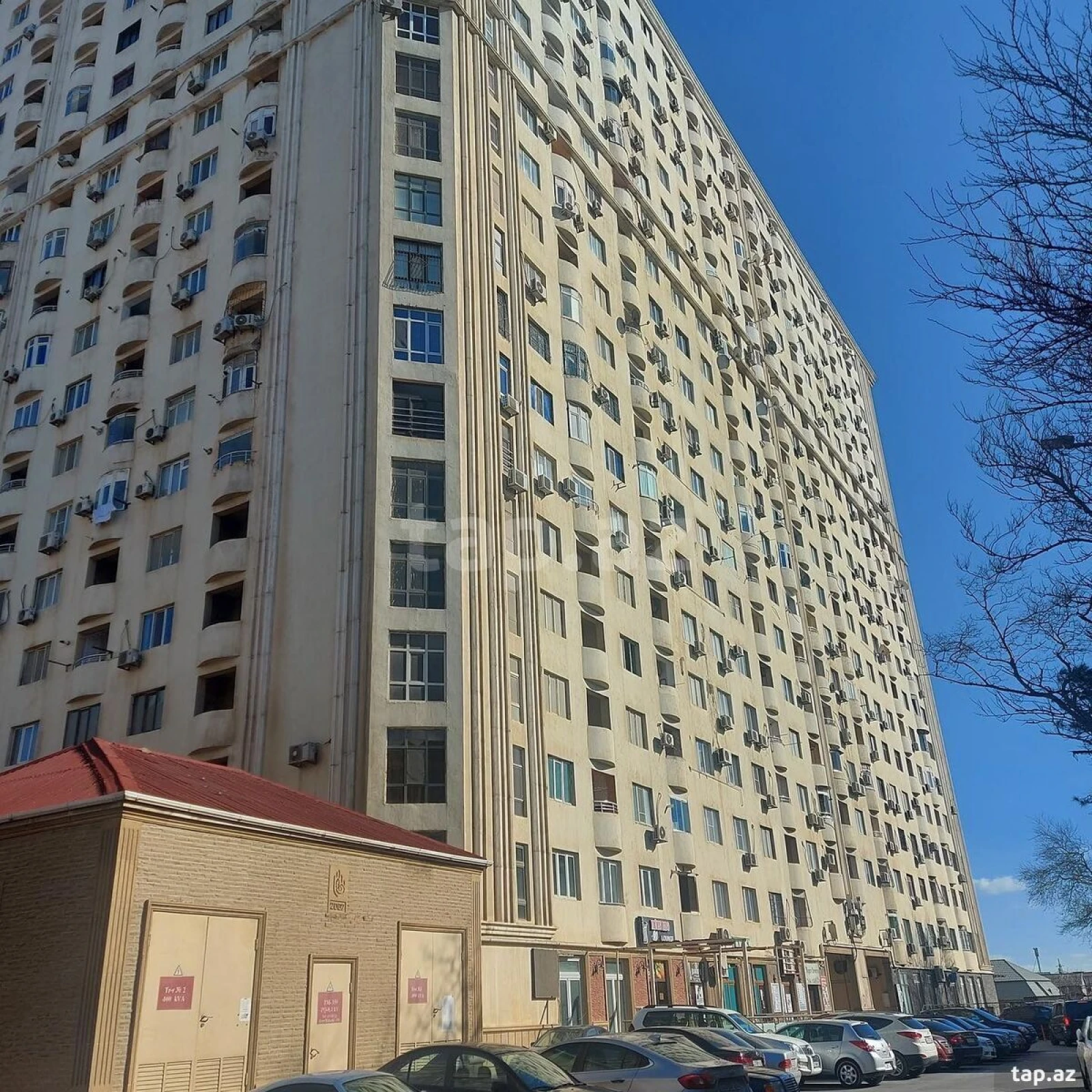 Satılır 3 otaqlı yeni tikili 130 m²