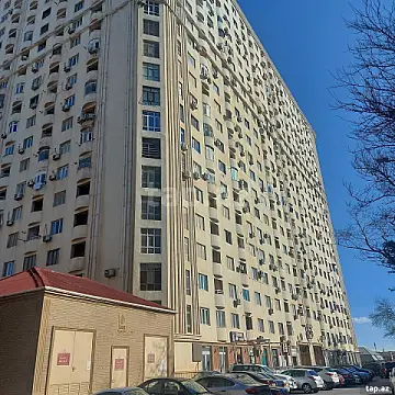 Satılır 3 otaqlı yeni tikili 130 m²