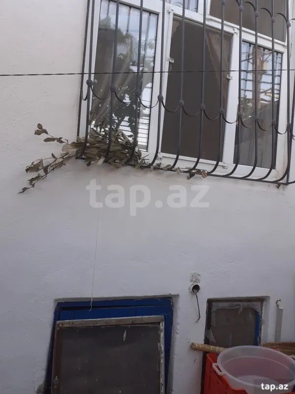 Satılır 5 otaqlı həyət evi 120 m²