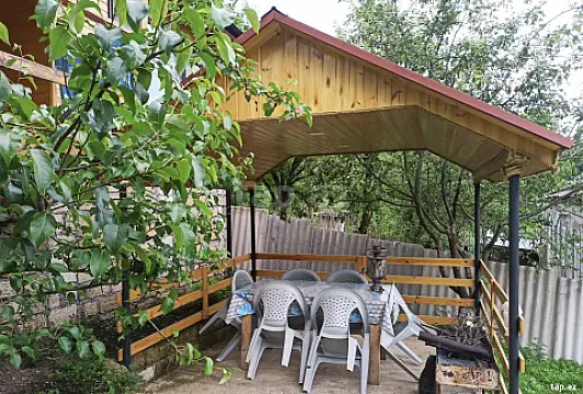 Kirayə verilir 3 otaqlı həyət evi