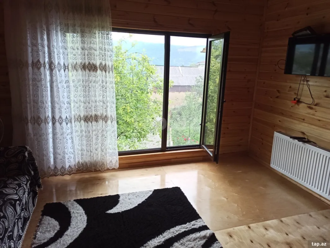 Kirayə verilir 3 otaqlı həyət evi