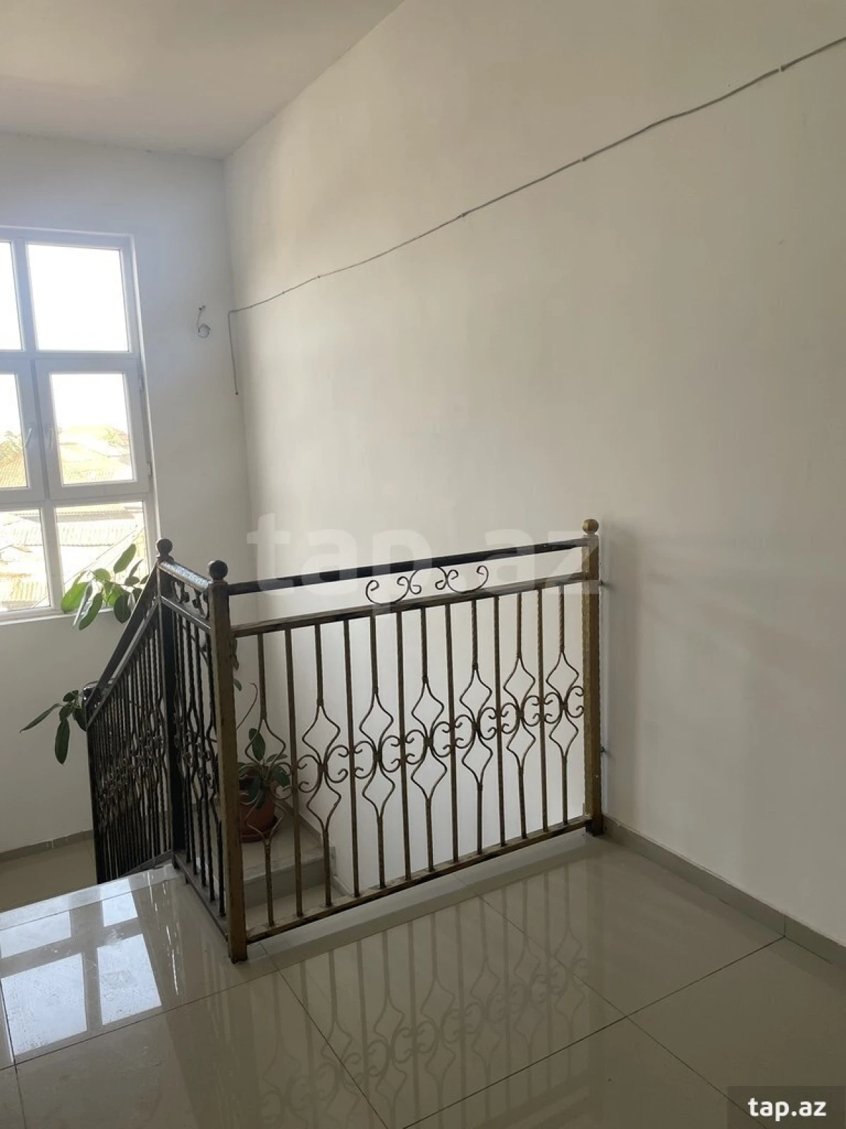 Kirayə verilir 2 otaqlı yeni tikili 60 m²