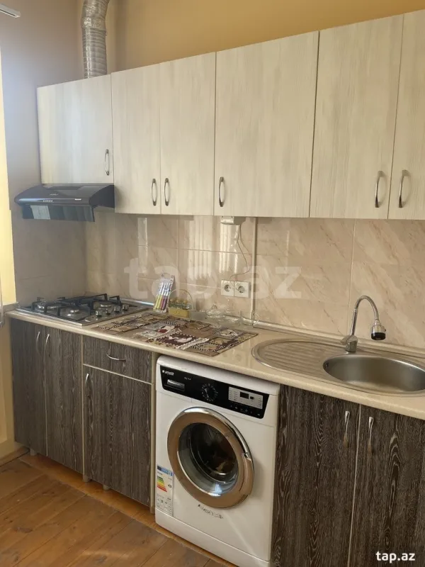 Kirayə verilir 2 otaqlı yeni tikili 60 m²