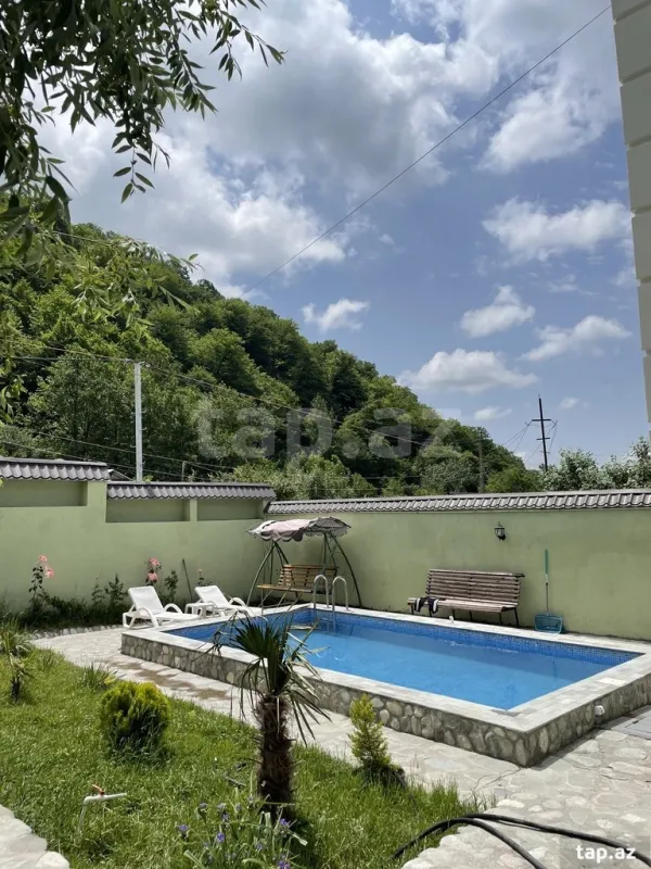 Kirayə verilir 3 otaqlı həyət evi