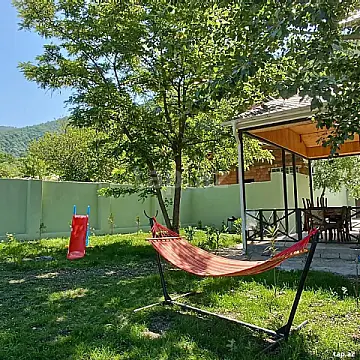 Kirayə verilir 3 otaqlı həyət evi