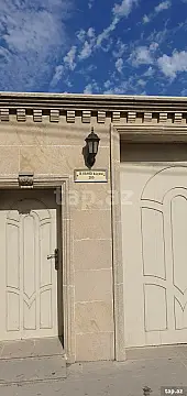 Satılır 2 otaqlı mənzil 82 m²