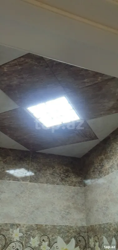 Satılır 2 otaqlı mənzil 82 m²