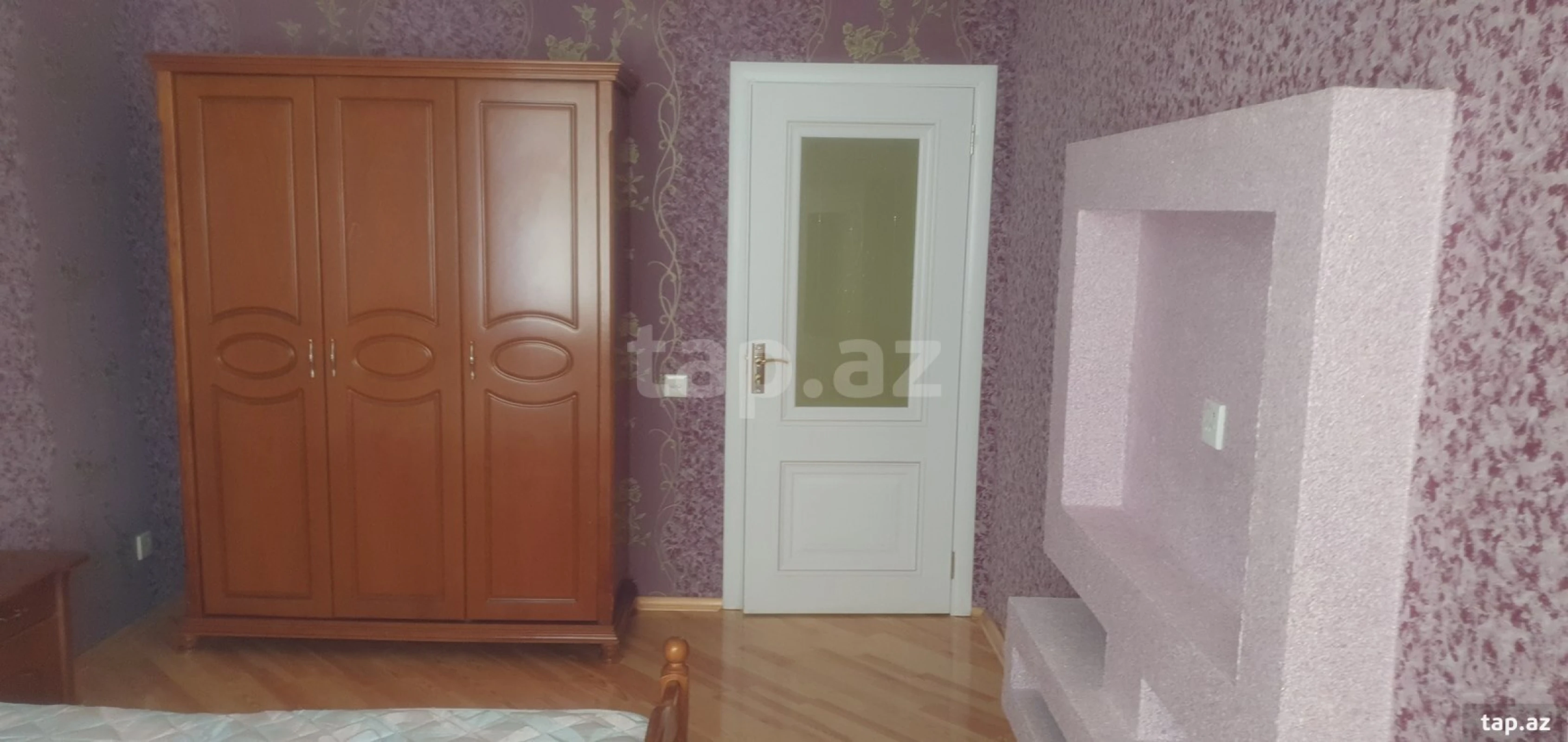 Satılır 2 otaqlı mənzil 82 m²