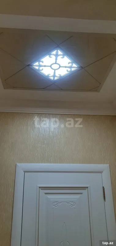 Satılır 2 otaqlı mənzil 82 m²