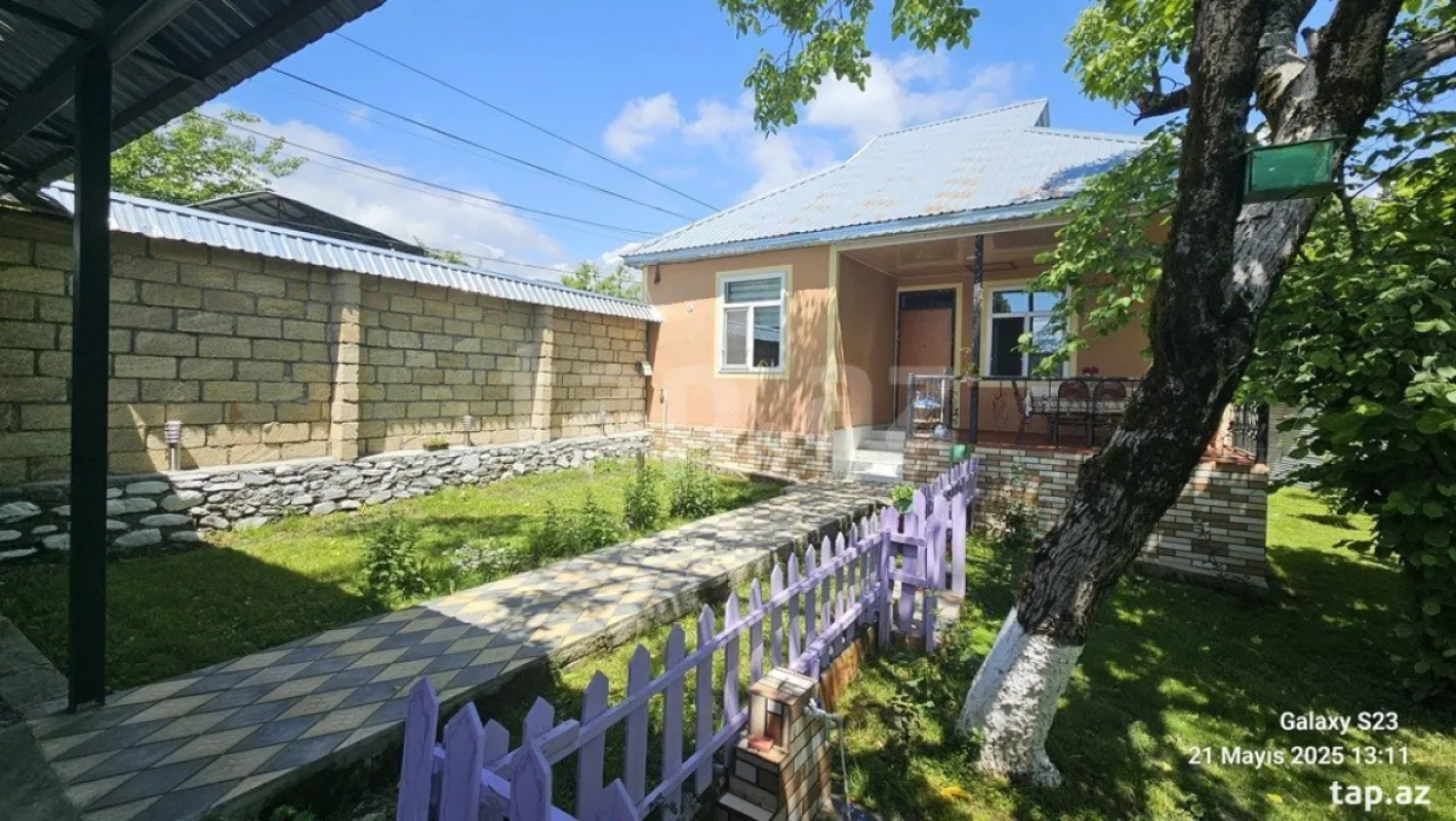 Kirayə verilir 2 otaqlı həyət evi