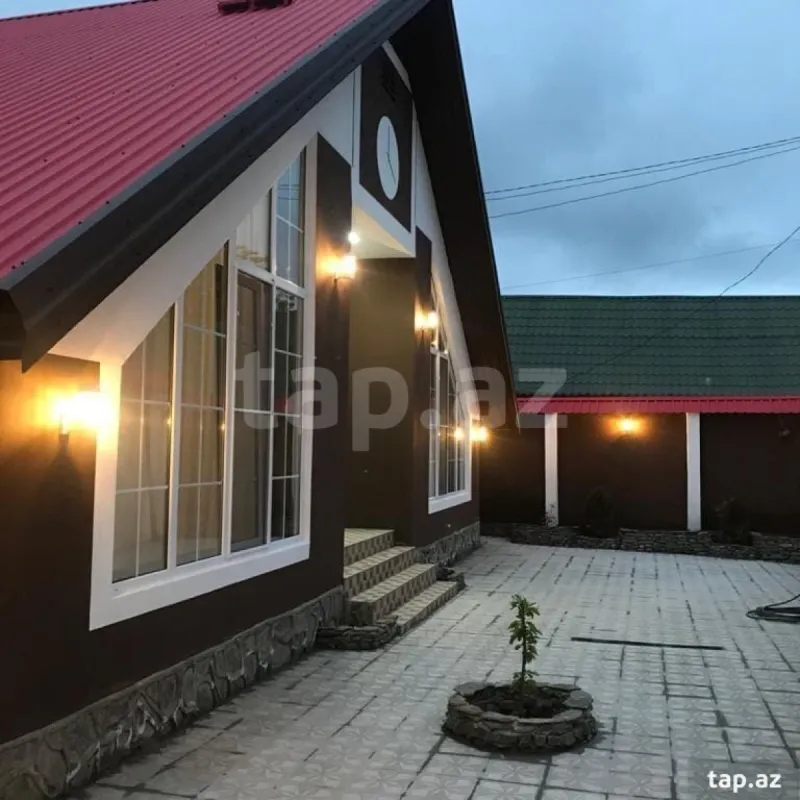 Kirayə verilir 4 otaqlı həyət evi 130 m²