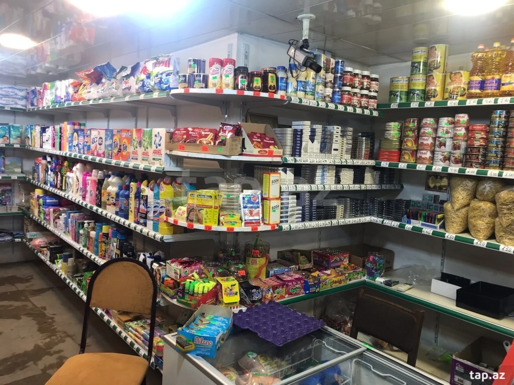 Satılır 8 otaqlı həyət evi