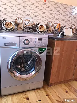 Kirayə verilir 3 otaqlı həyət evi