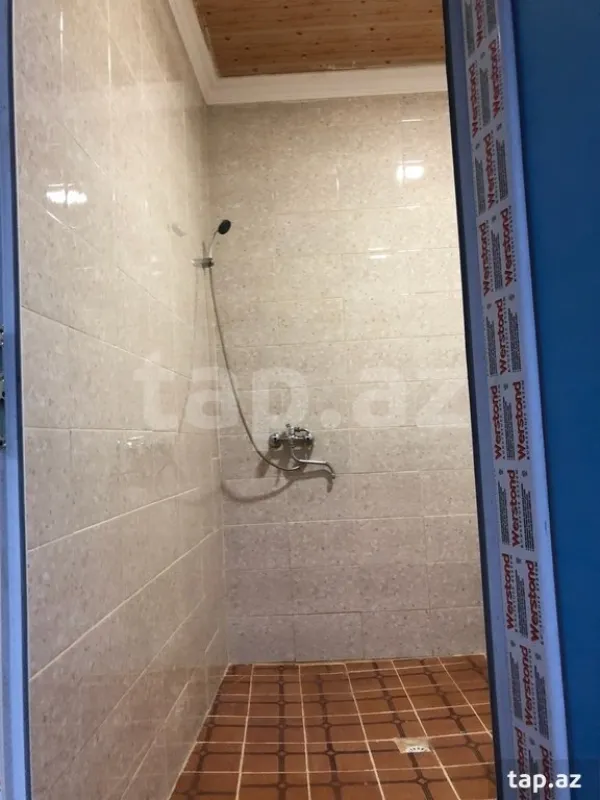 Kirayə verilir 3 otaqlı həyət evi