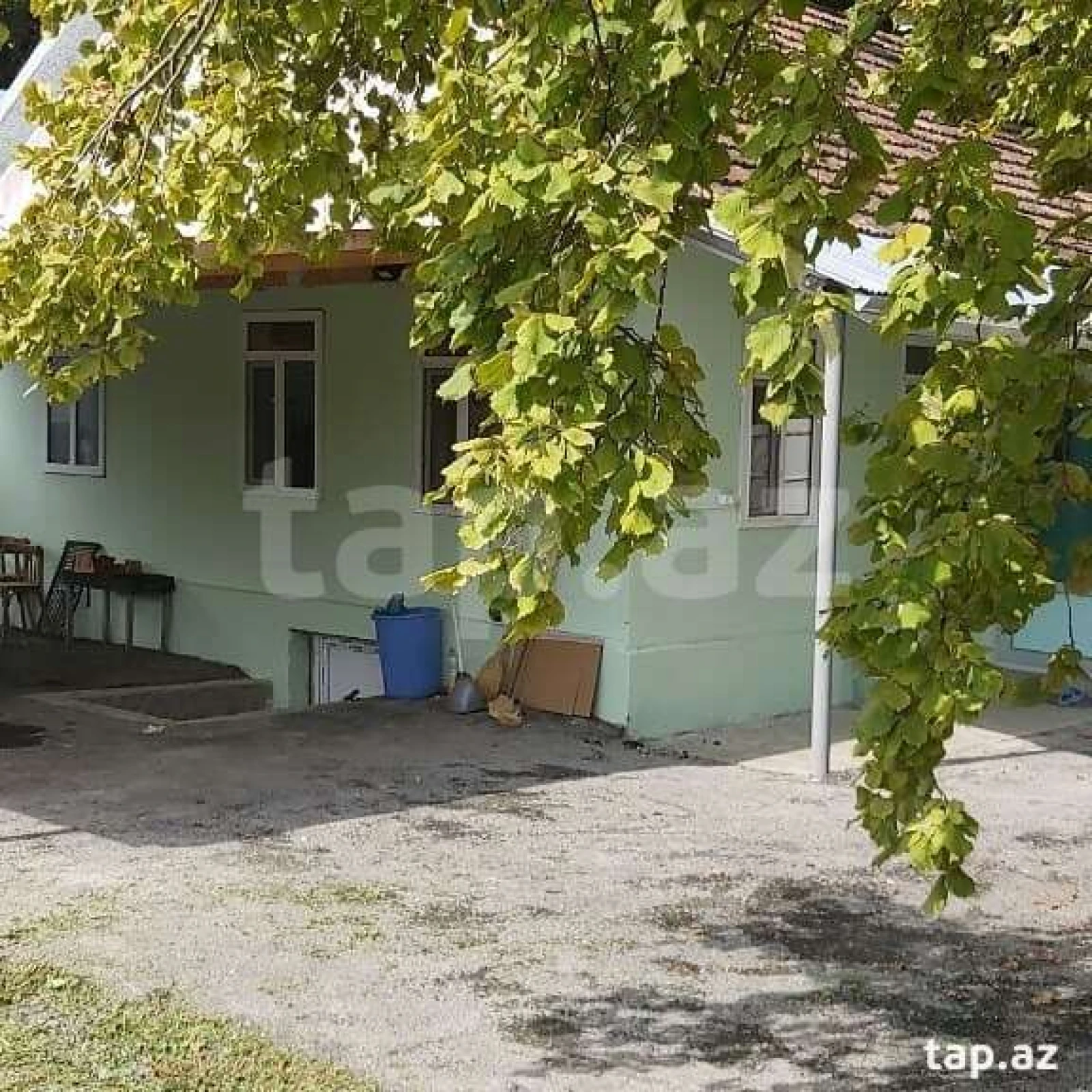 Kirayə verilir 3 otaqlı həyət evi