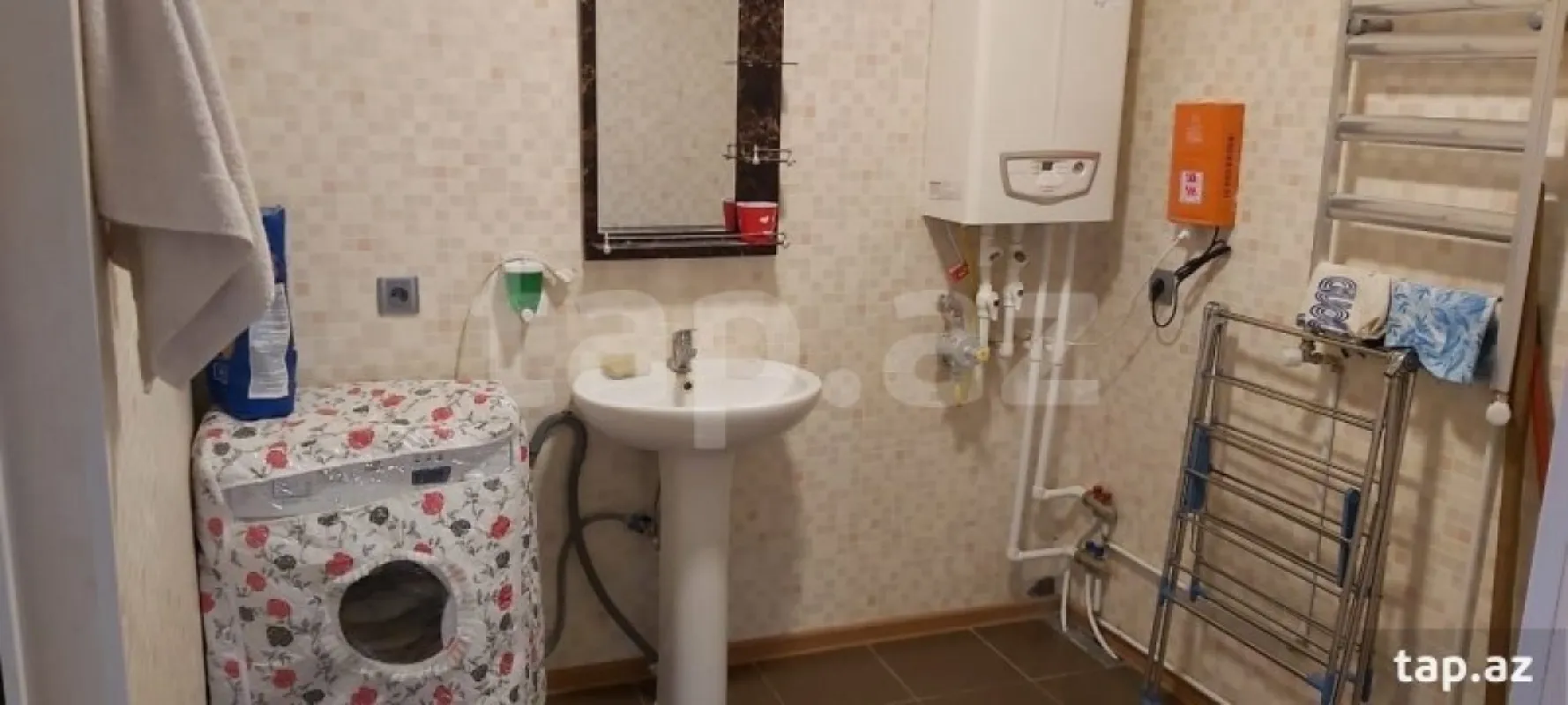 Kirayə verilir 3 otaqlı həyət evi