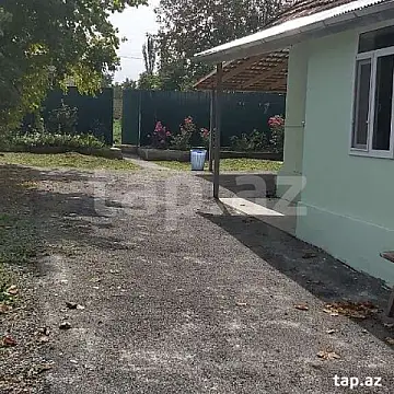 Kirayə verilir 3 otaqlı həyət evi