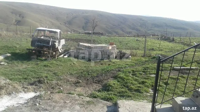 Satılır 3 otaqlı həyət evi