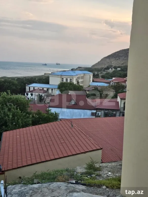 Satılır 4 otaqlı həyət evi 120 m²