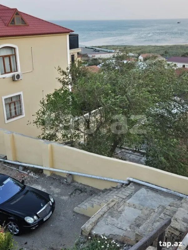 Satılır 4 otaqlı həyət evi 120 m²