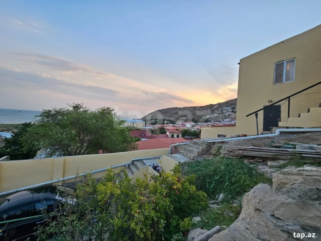 Satılır 4 otaqlı həyət evi 120 m²