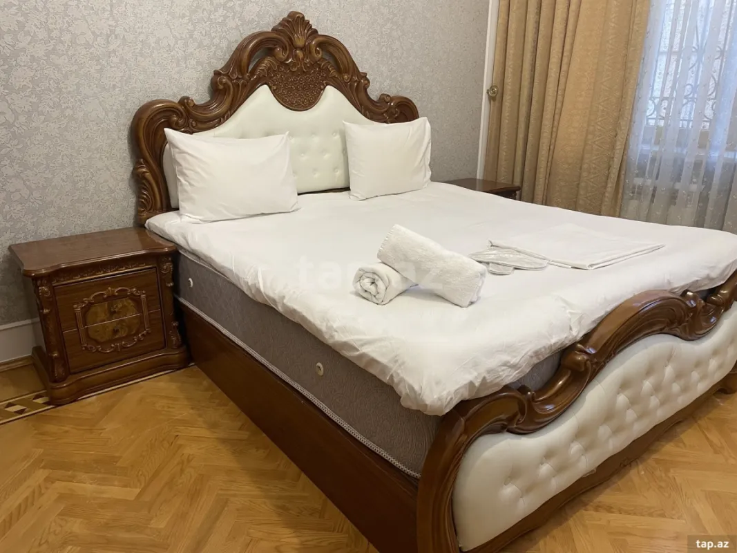 Kirayə verilir 9 otaqlı həyət evi