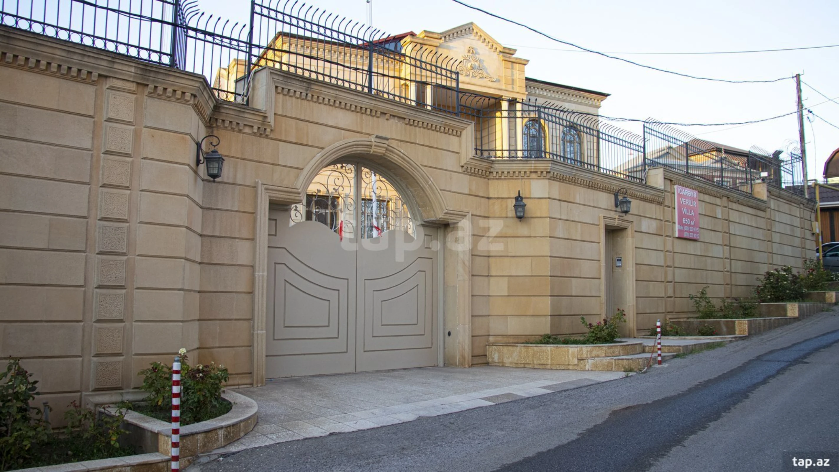 Kirayə verilir 9 otaqlı həyət evi