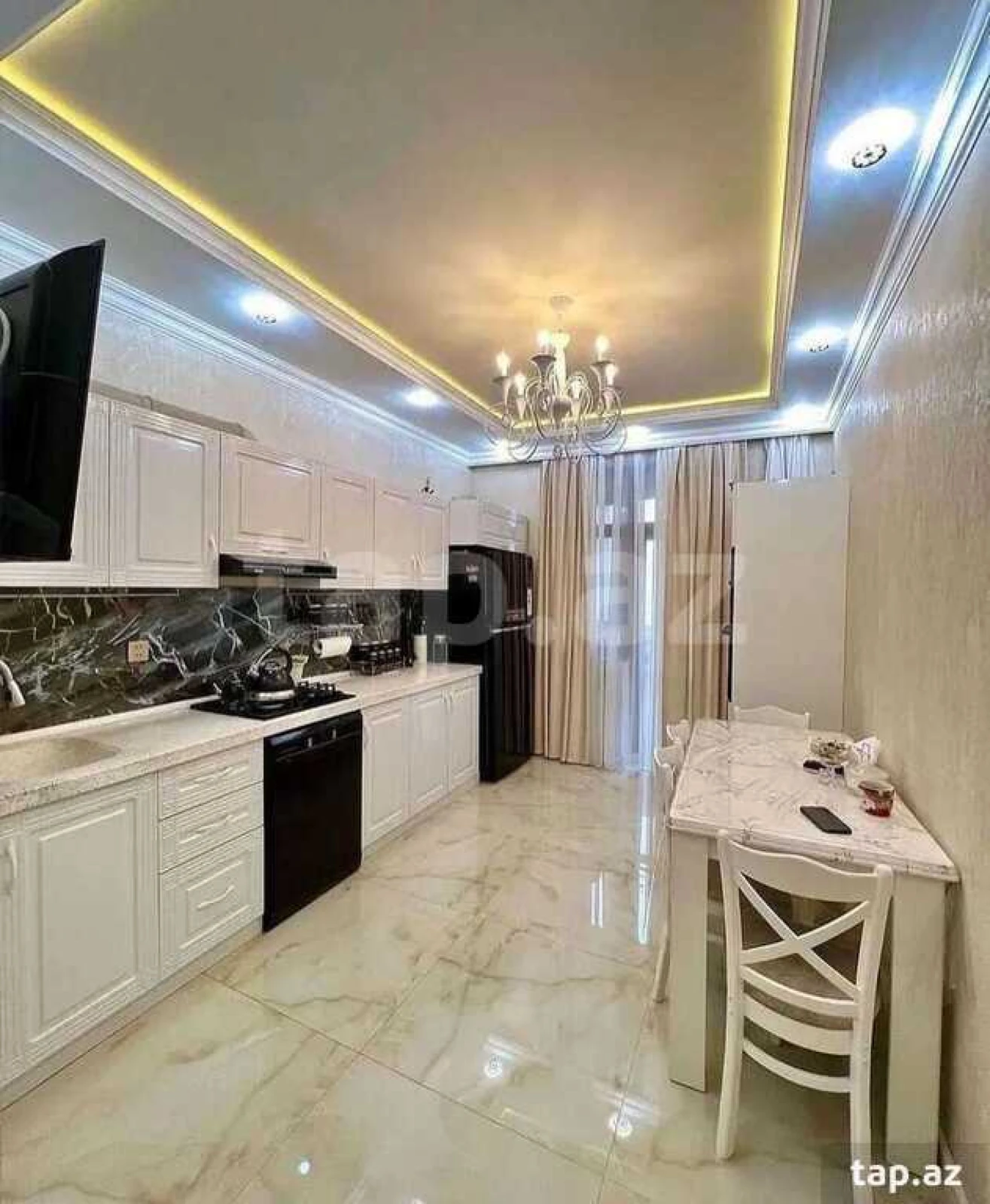 Kirayə verilir 2 otaqlı yeni tikili 65 m²