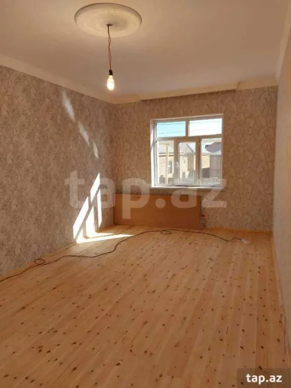 Satılır 3 otaqlı həyət evi 200 m²