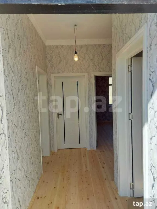 Satılır 3 otaqlı həyət evi 200 m²