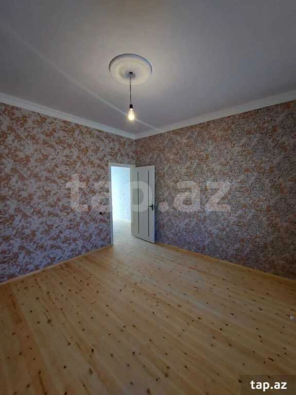 Satılır 3 otaqlı həyət evi 200 m²