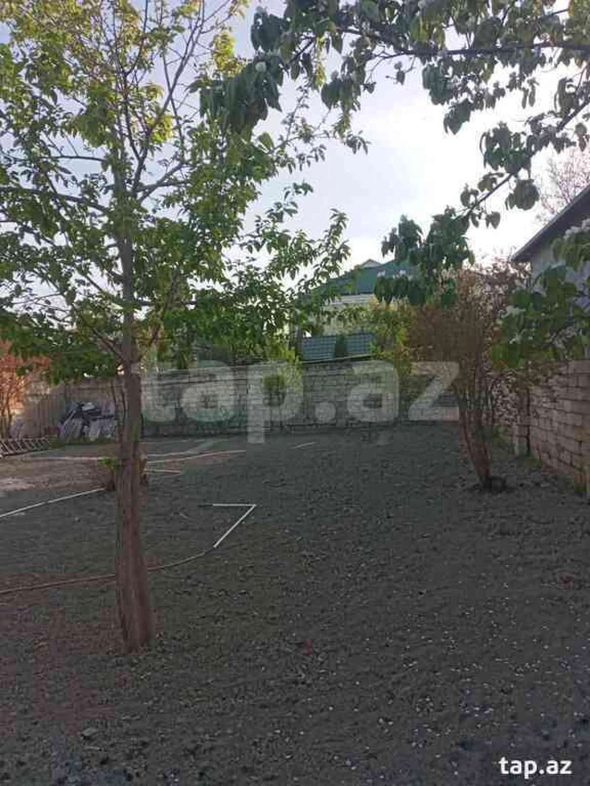 Satılır 3 otaqlı həyət evi