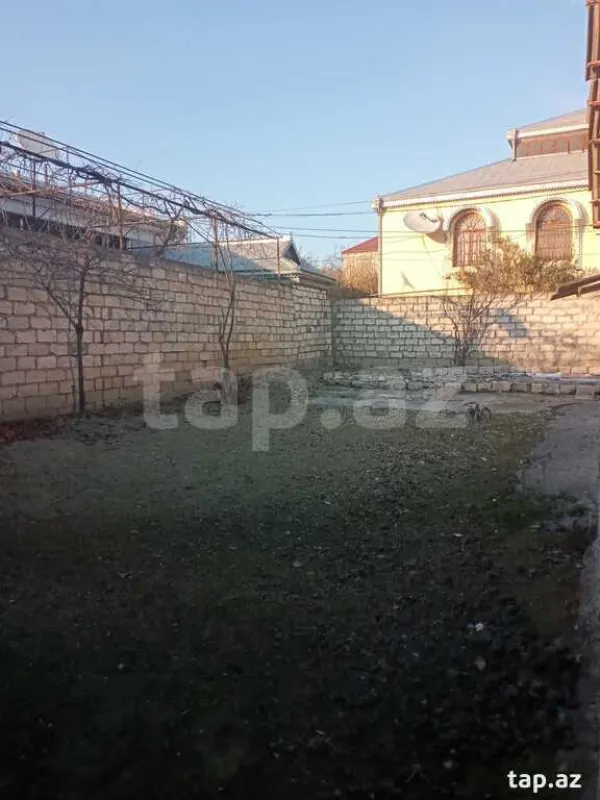 Satılır 3 otaqlı həyət evi