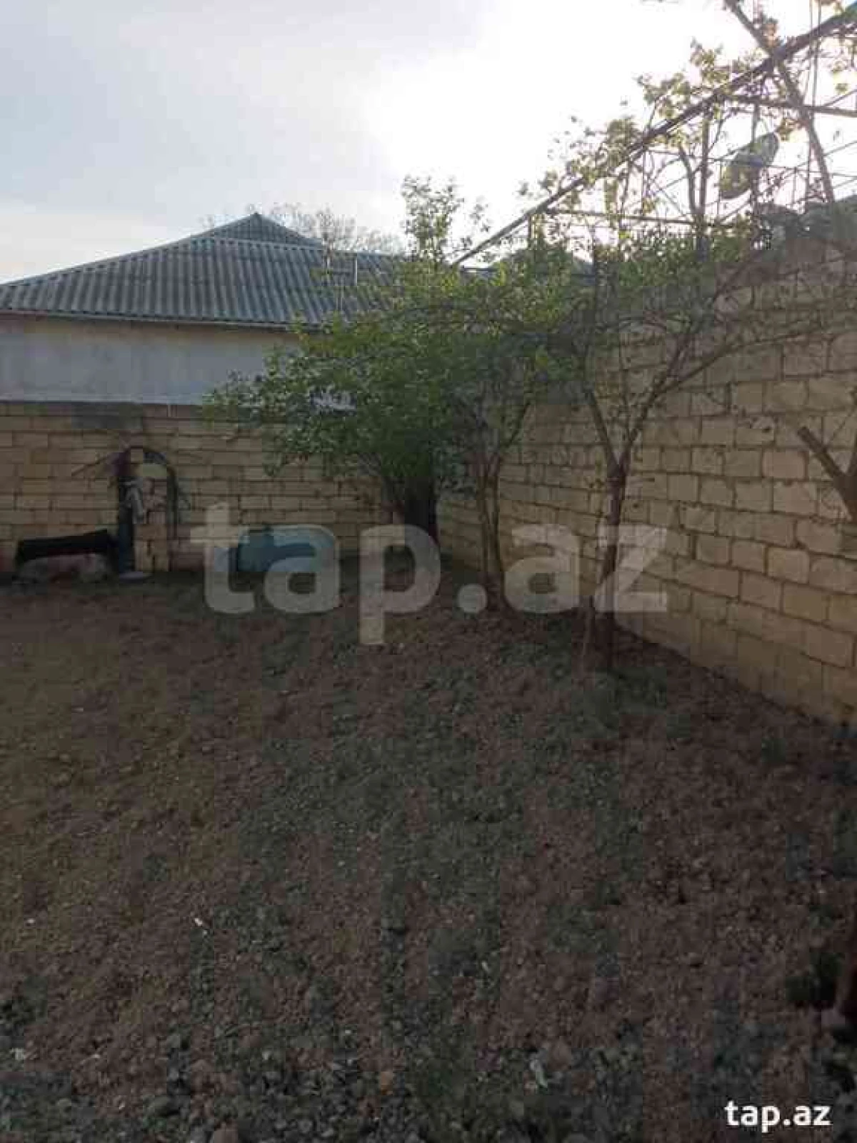 Satılır 3 otaqlı həyət evi