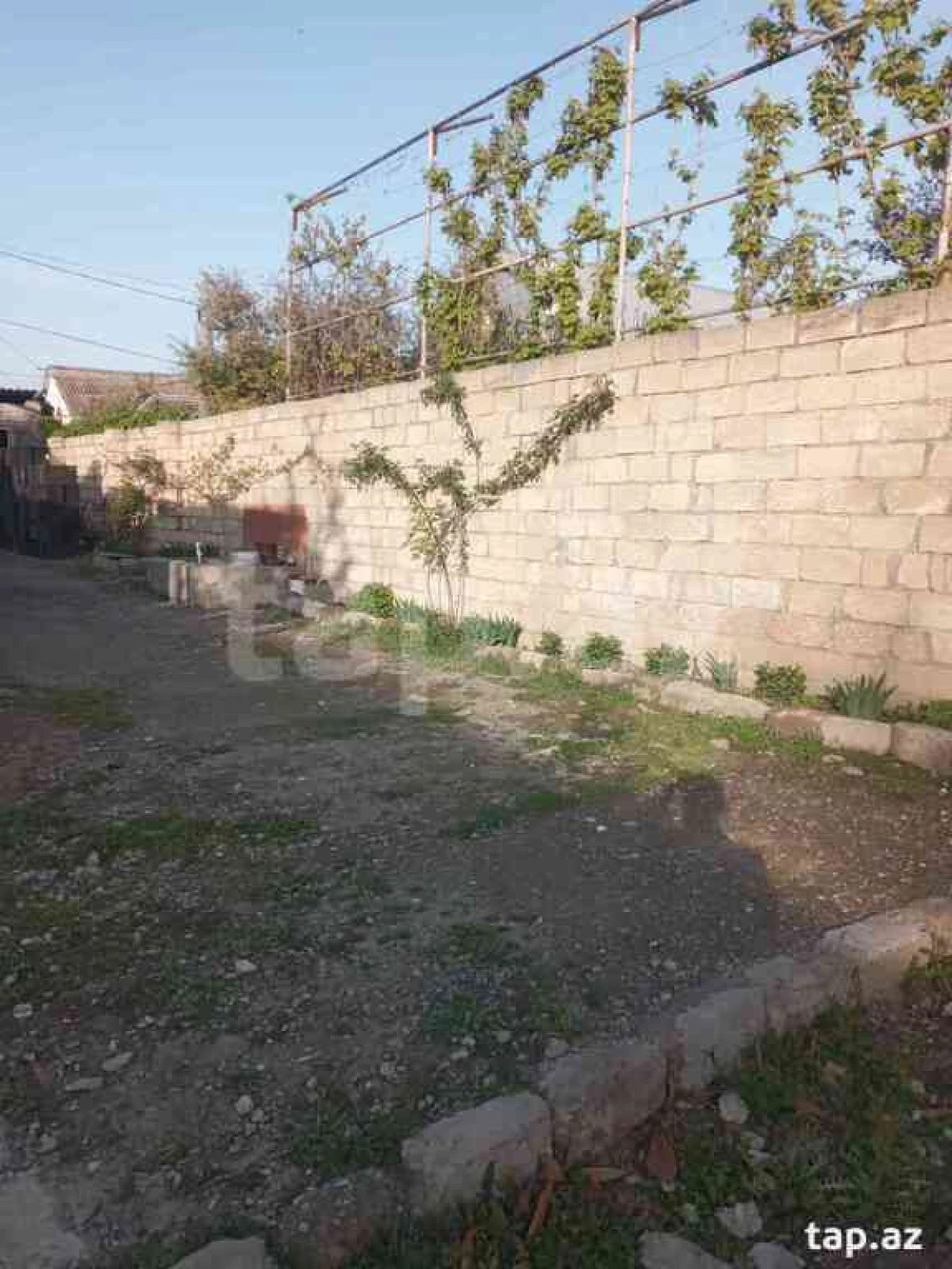 Satılır 3 otaqlı həyət evi